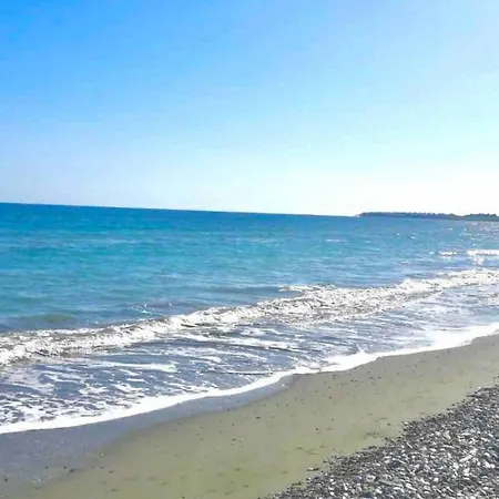 Σπίτι διακοπών Cozy Holiday Beach House Λάρνακα